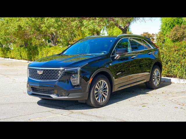 2025 Cadillac XT4 Premium Luxury