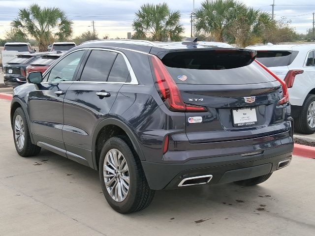 2025 Cadillac XT4 Premium Luxury