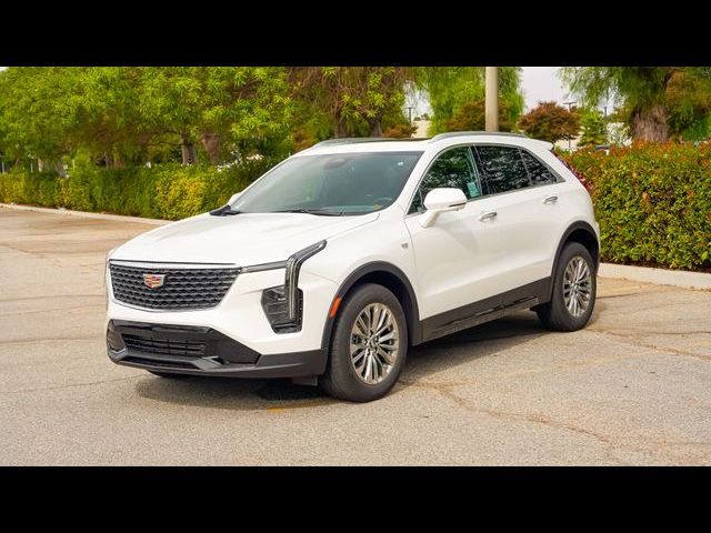 2025 Cadillac XT4 Premium Luxury