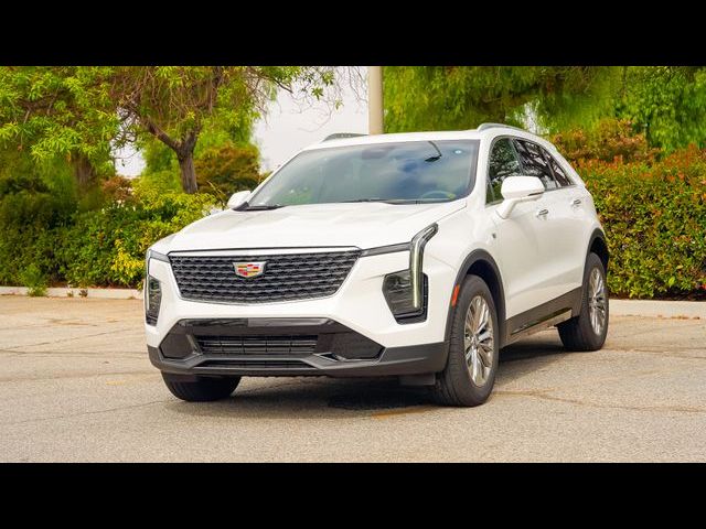 2025 Cadillac XT4 Premium Luxury