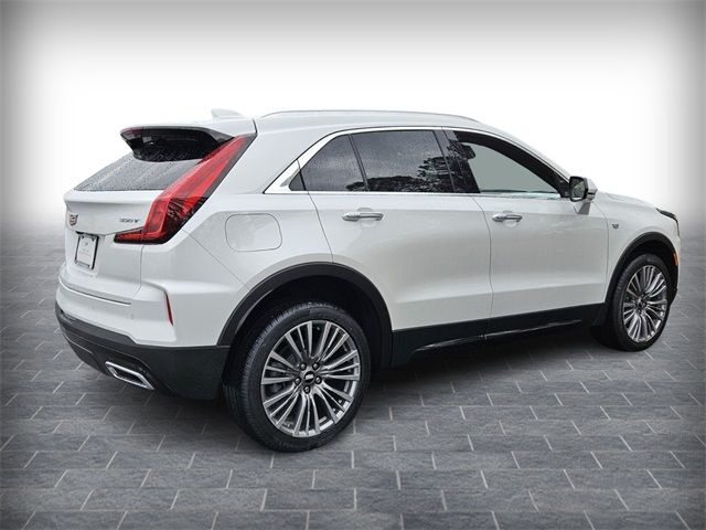 2025 Cadillac XT4 Premium Luxury