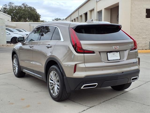 2025 Cadillac XT4 Premium Luxury