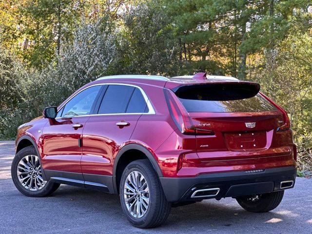 2025 Cadillac XT4 Premium Luxury