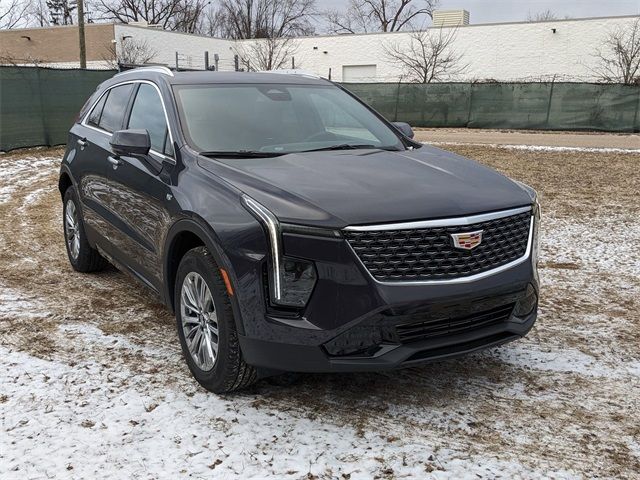 2025 Cadillac XT4 Premium Luxury