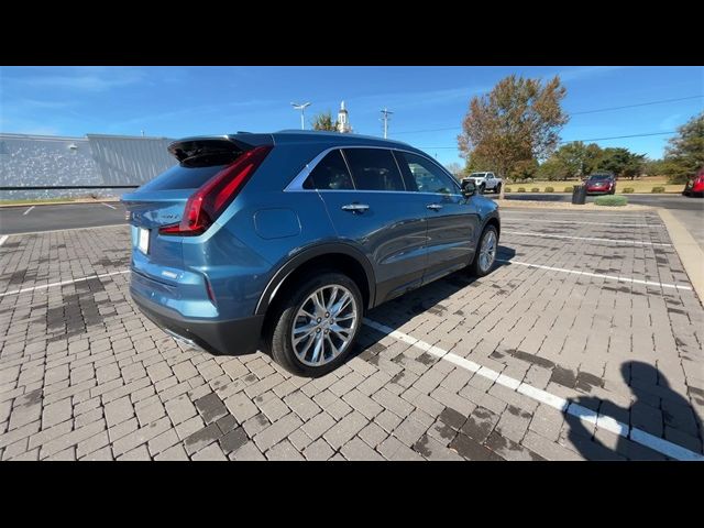 2025 Cadillac XT4 Premium Luxury