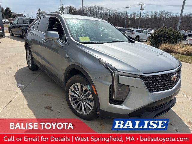 2025 Cadillac XT4 Premium Luxury