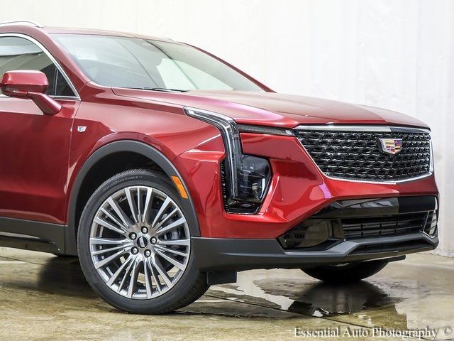 2025 Cadillac XT4 Premium Luxury