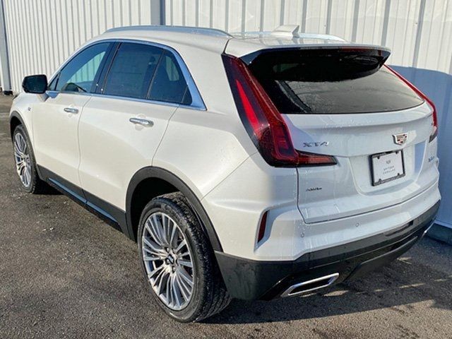 2025 Cadillac XT4 Premium Luxury