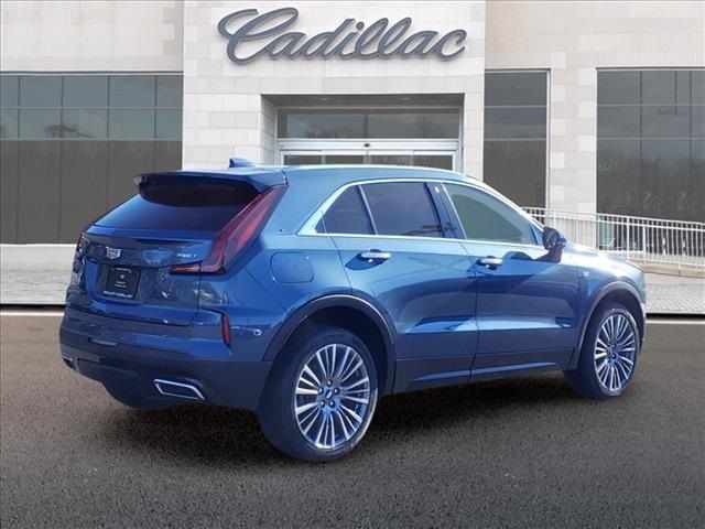 2025 Cadillac XT4 Premium Luxury