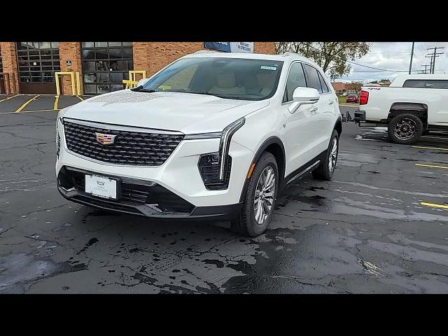 2025 Cadillac XT4 Premium Luxury