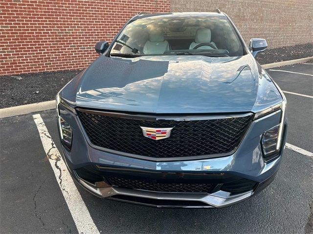 2025 Cadillac XT4 Sport