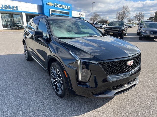 2025 Cadillac XT4 Sport