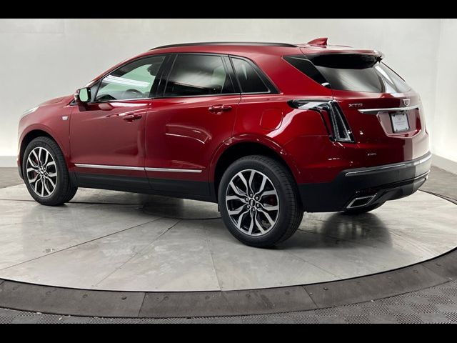 2025 Cadillac XT5 Sport