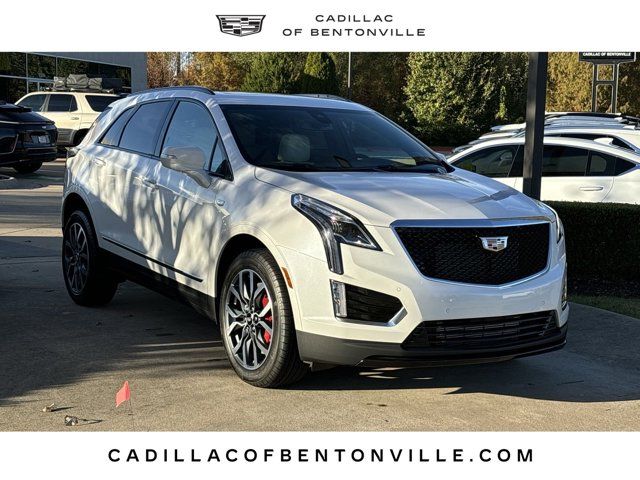 2025 Cadillac XT5 Sport