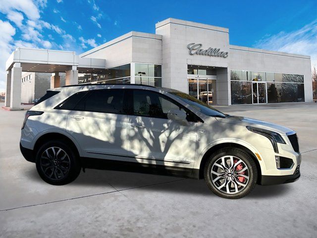 2025 Cadillac XT5 Sport