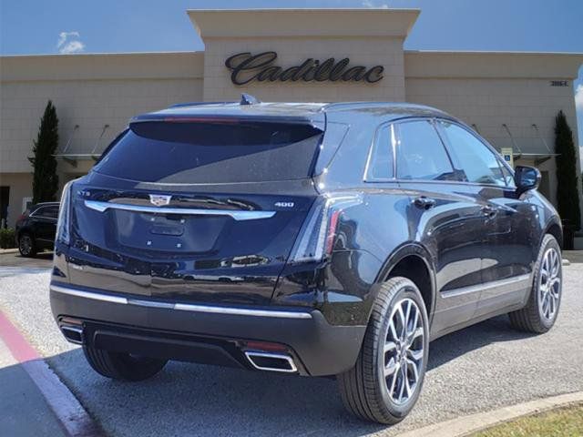 2025 Cadillac XT5 Sport