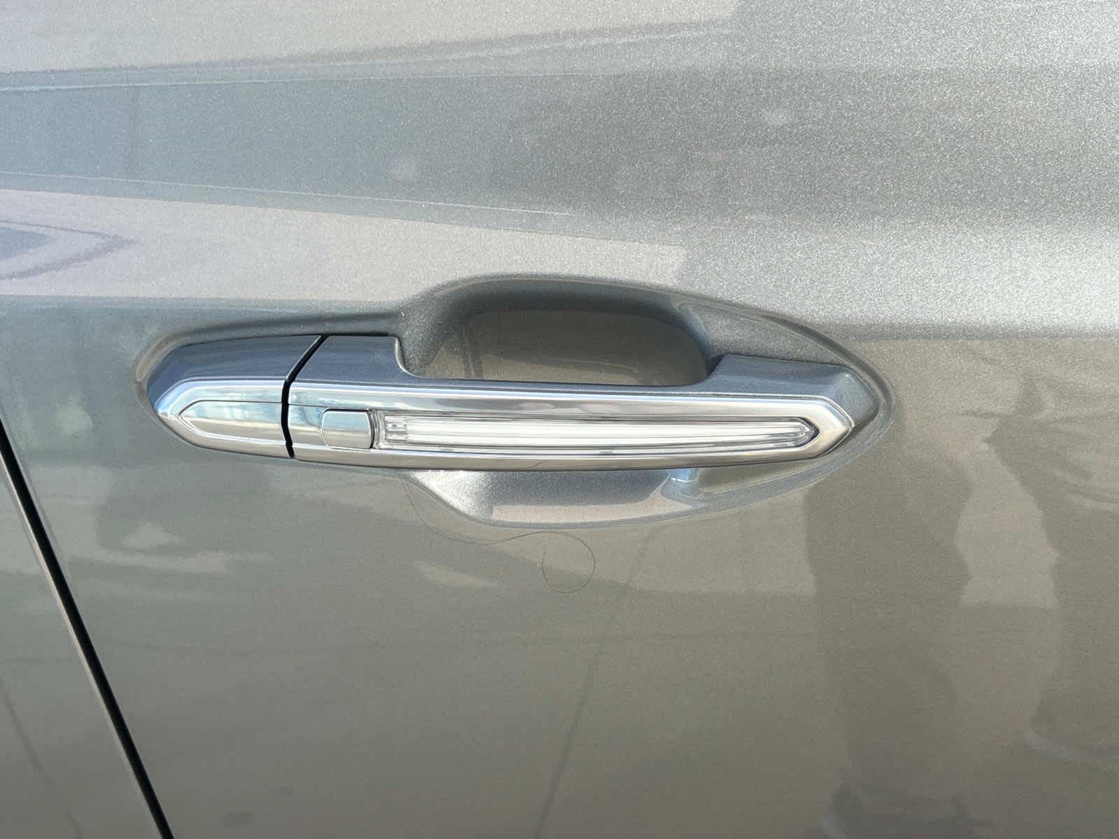 Vehicle image 47 of 54