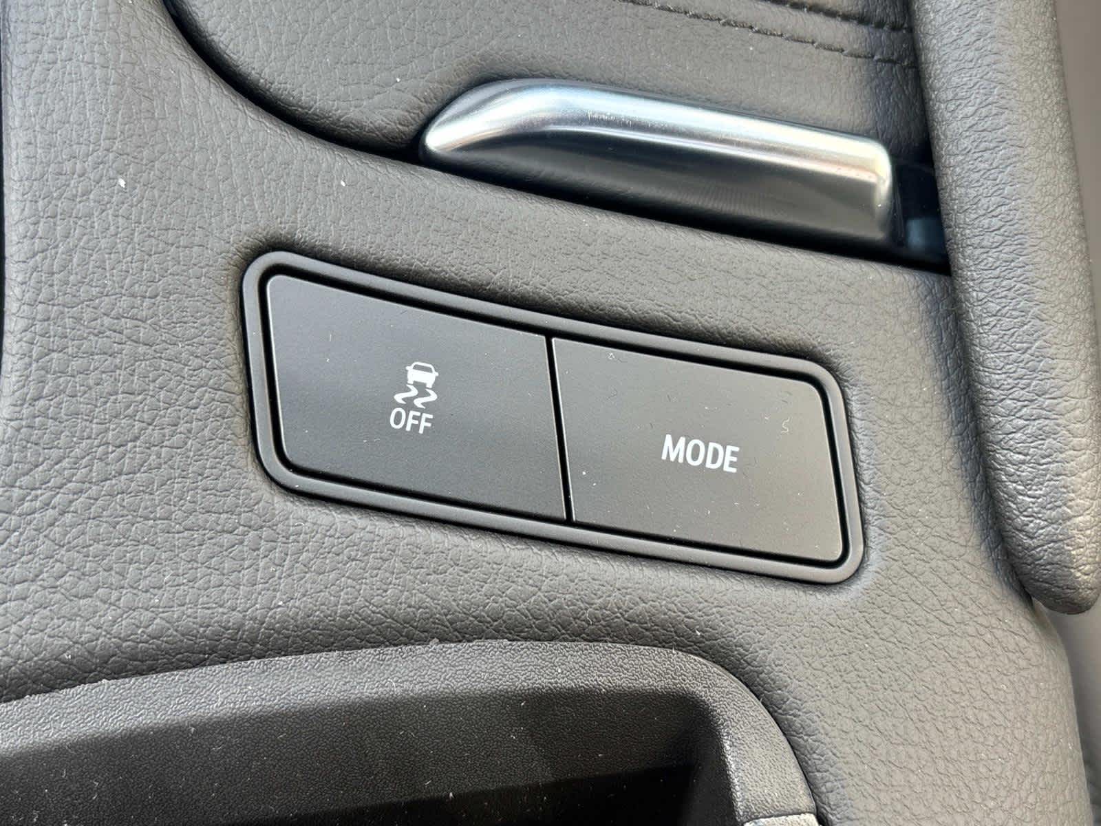 Vehicle image 14 of 54