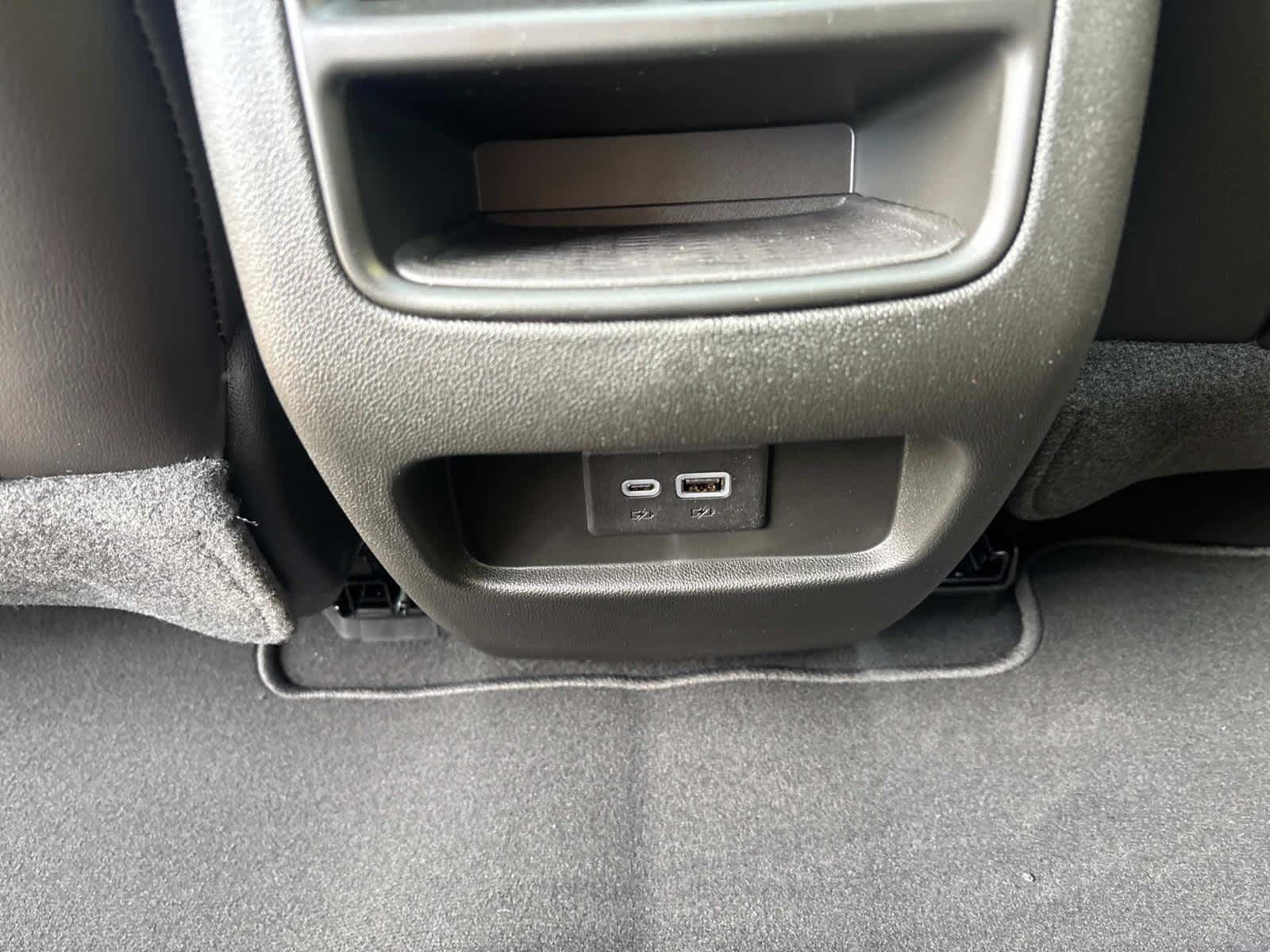 Vehicle image 31 of 54