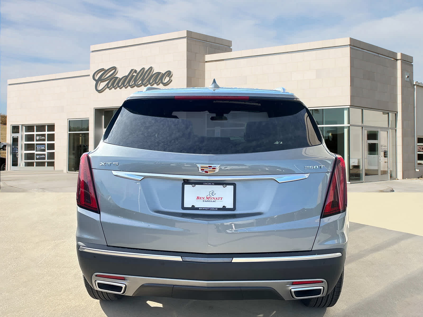 Vehicle image 4 of 54