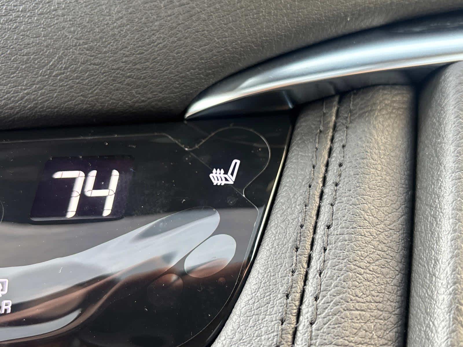Vehicle image 9 of 54