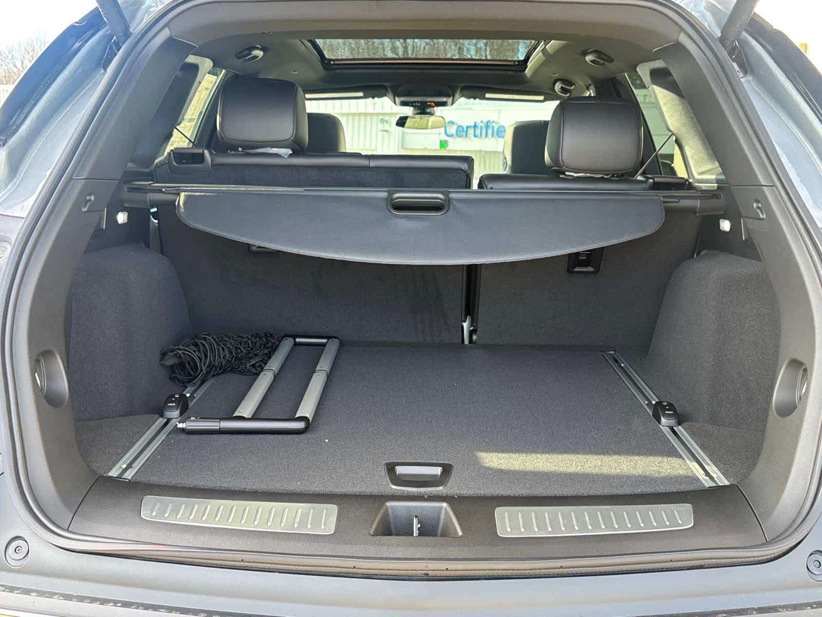 Vehicle image 39 of 54