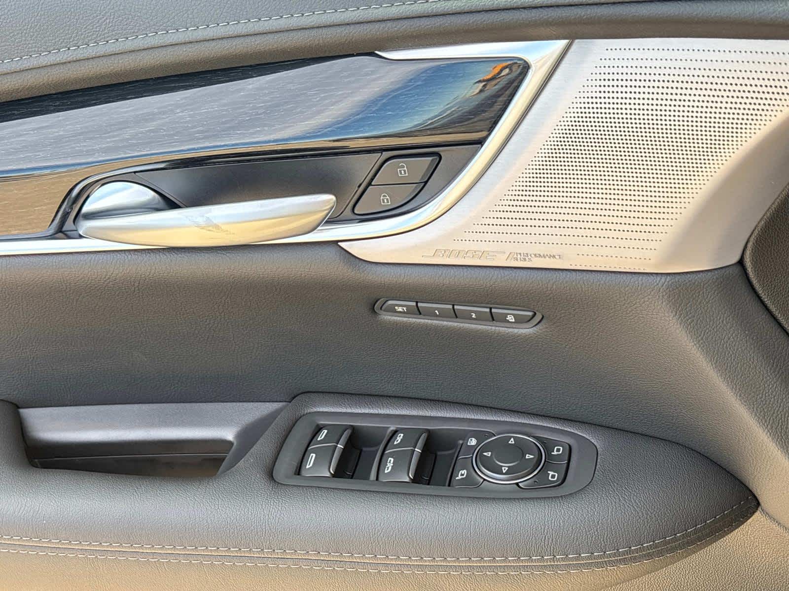 Vehicle image 25 of 54