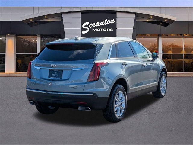 2025 Cadillac XT5 Luxury