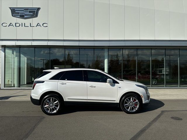 2025 Cadillac XT5 Sport