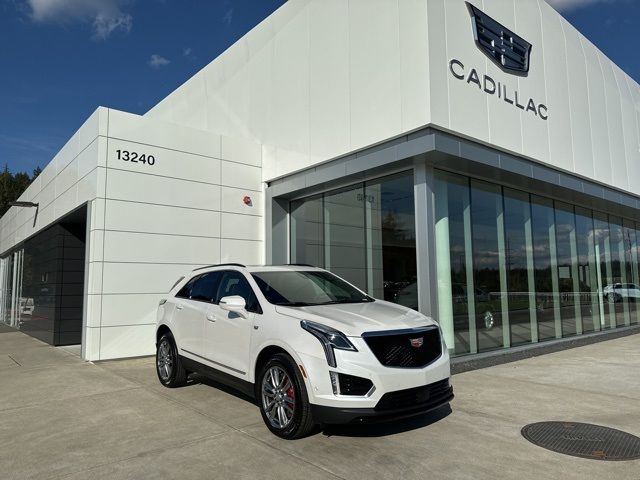 2025 Cadillac XT5 Sport