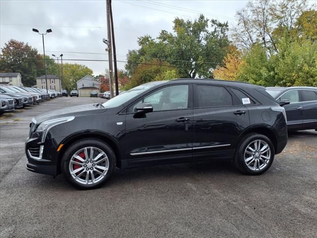 2025 Cadillac XT5 Sport