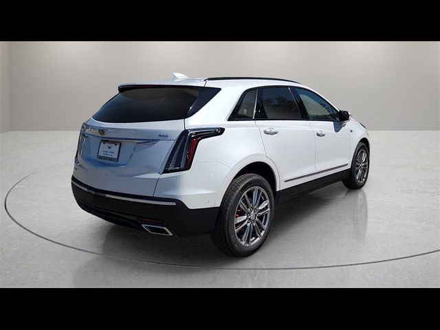 2025 Cadillac XT5 Sport