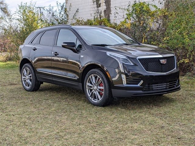 2025 Cadillac XT5 Sport