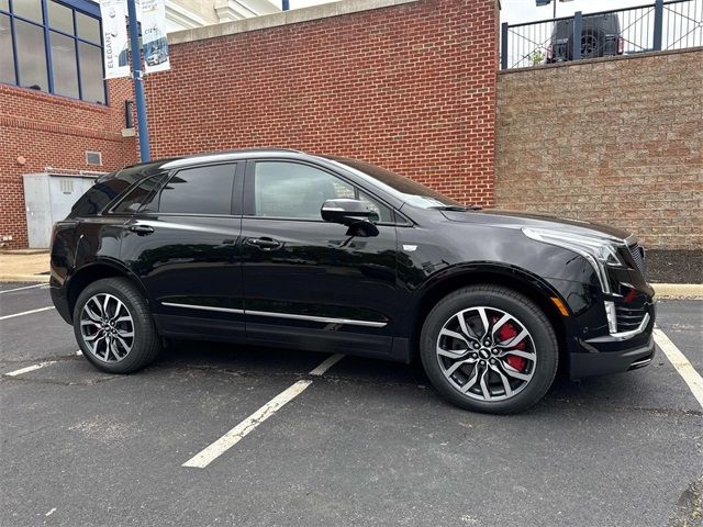 2025 Cadillac XT5 Sport