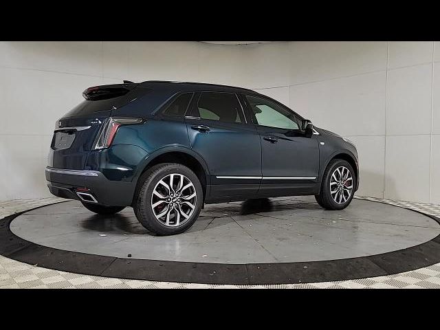 2025 Cadillac XT5 Sport