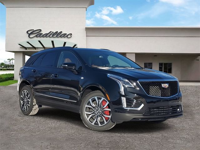 2025 Cadillac XT5 Sport