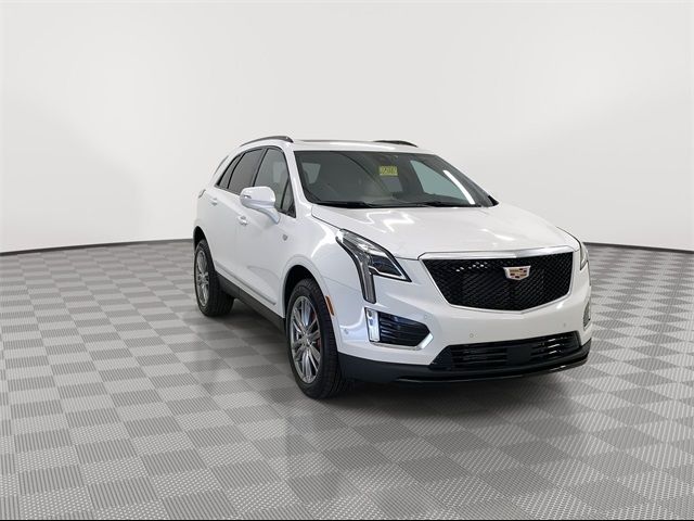 2025 Cadillac XT5 Sport