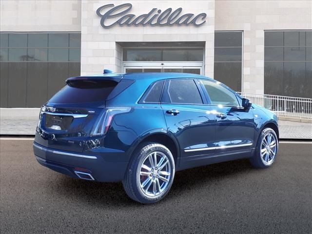 2025 Cadillac XT5 Sport