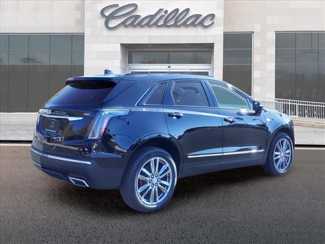 2025 Cadillac XT5 Sport