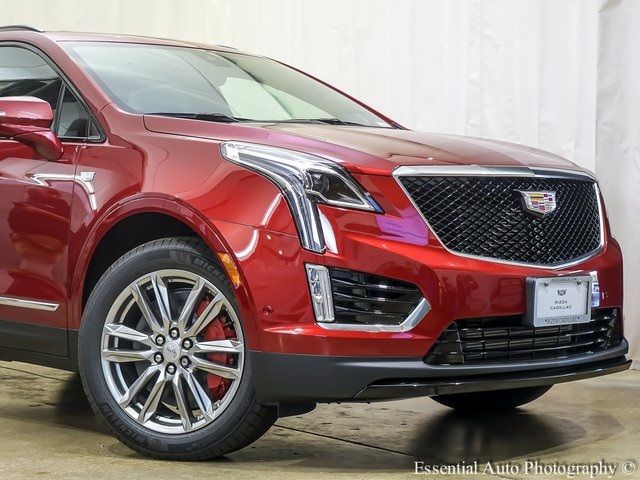 2025 Cadillac XT5 Sport