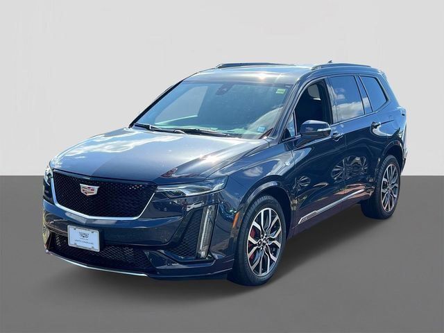 2025 Cadillac XT6 Sport