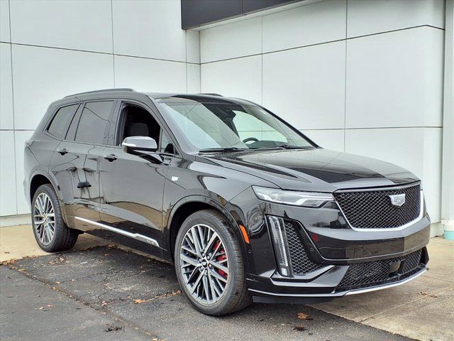 2025 Cadillac XT6 Sport