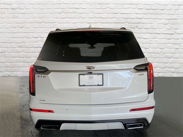 2025 Cadillac XT6 Sport