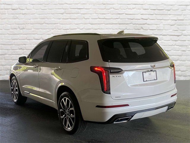 2025 Cadillac XT6 Sport