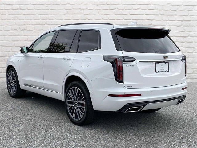 2025 Cadillac XT6 Sport