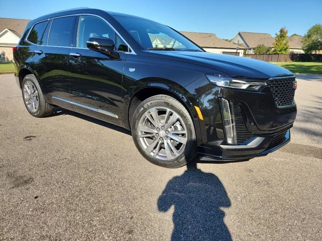 2025 Cadillac XT6 Premium Luxury