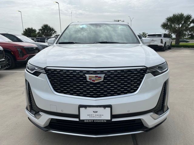 2025 Cadillac XT6 FWD Luxury