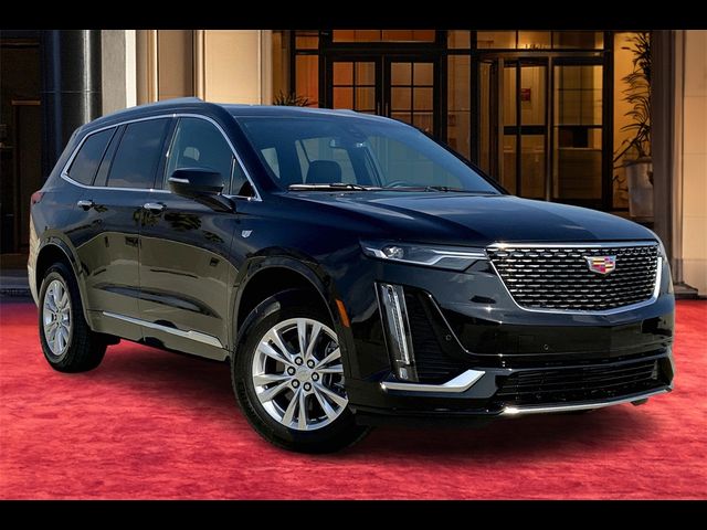 2025 Cadillac XT6 FWD Luxury