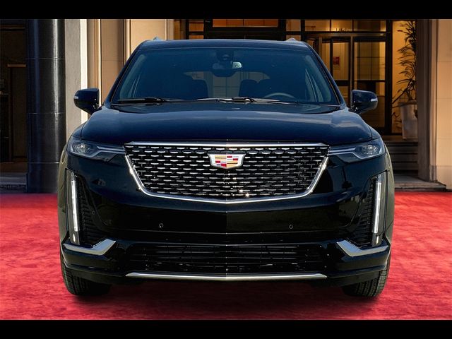 2025 Cadillac XT6 FWD Luxury