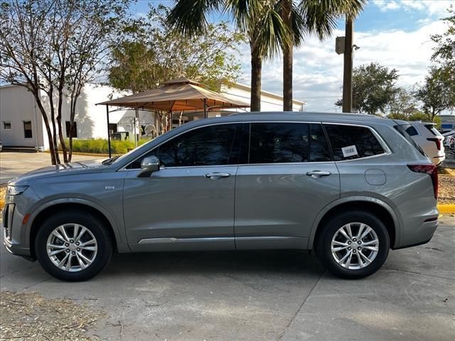 2025 Cadillac XT6 FWD Luxury